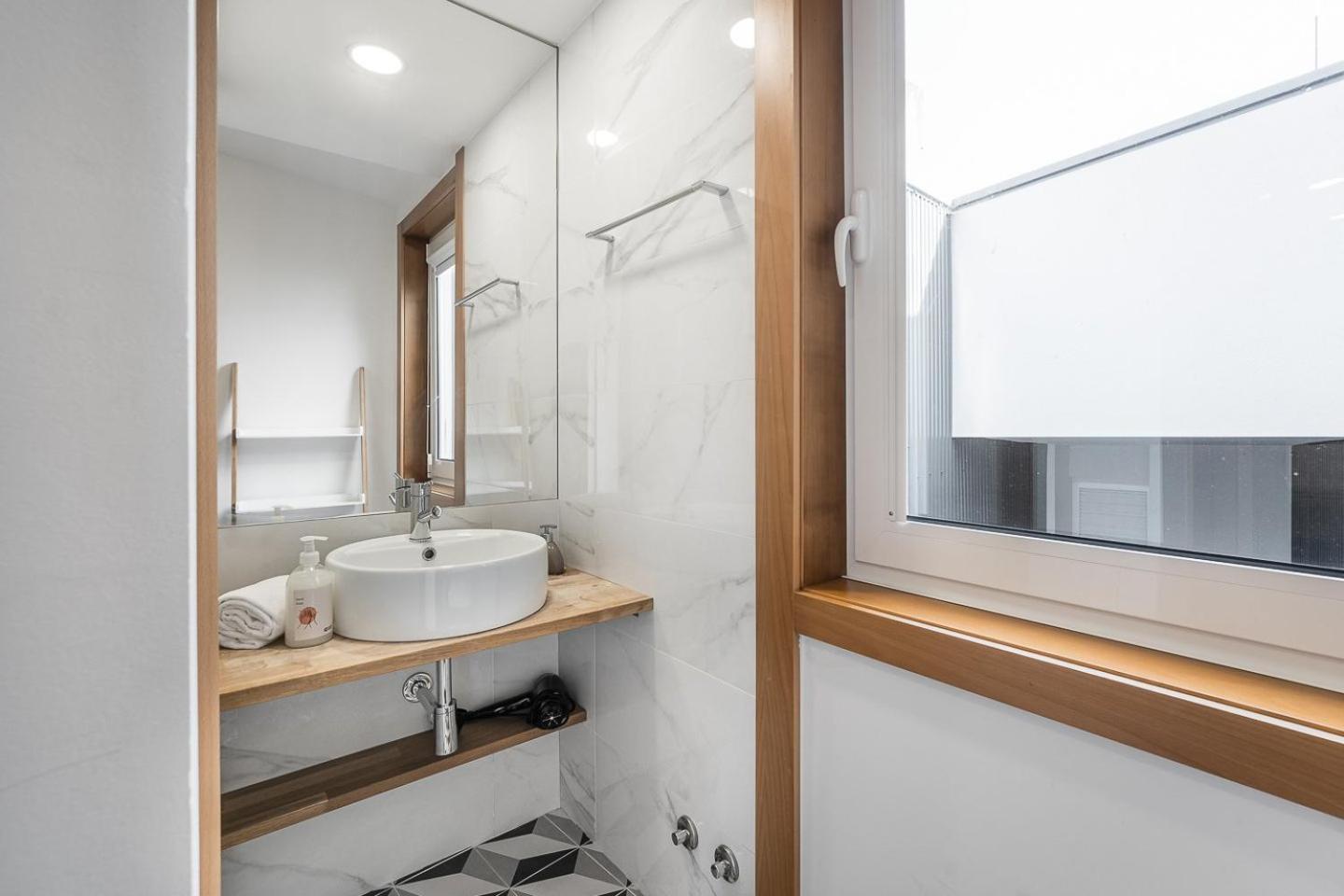 Guestready - Bright Duplex In Downtown Hotel Porto Bagian luar foto